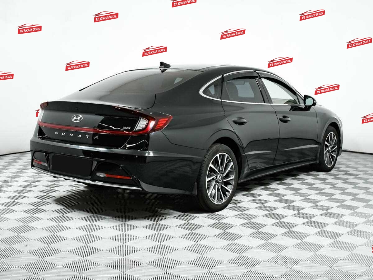 Купить Hyundai Sonata с пробегом. Фото: #4