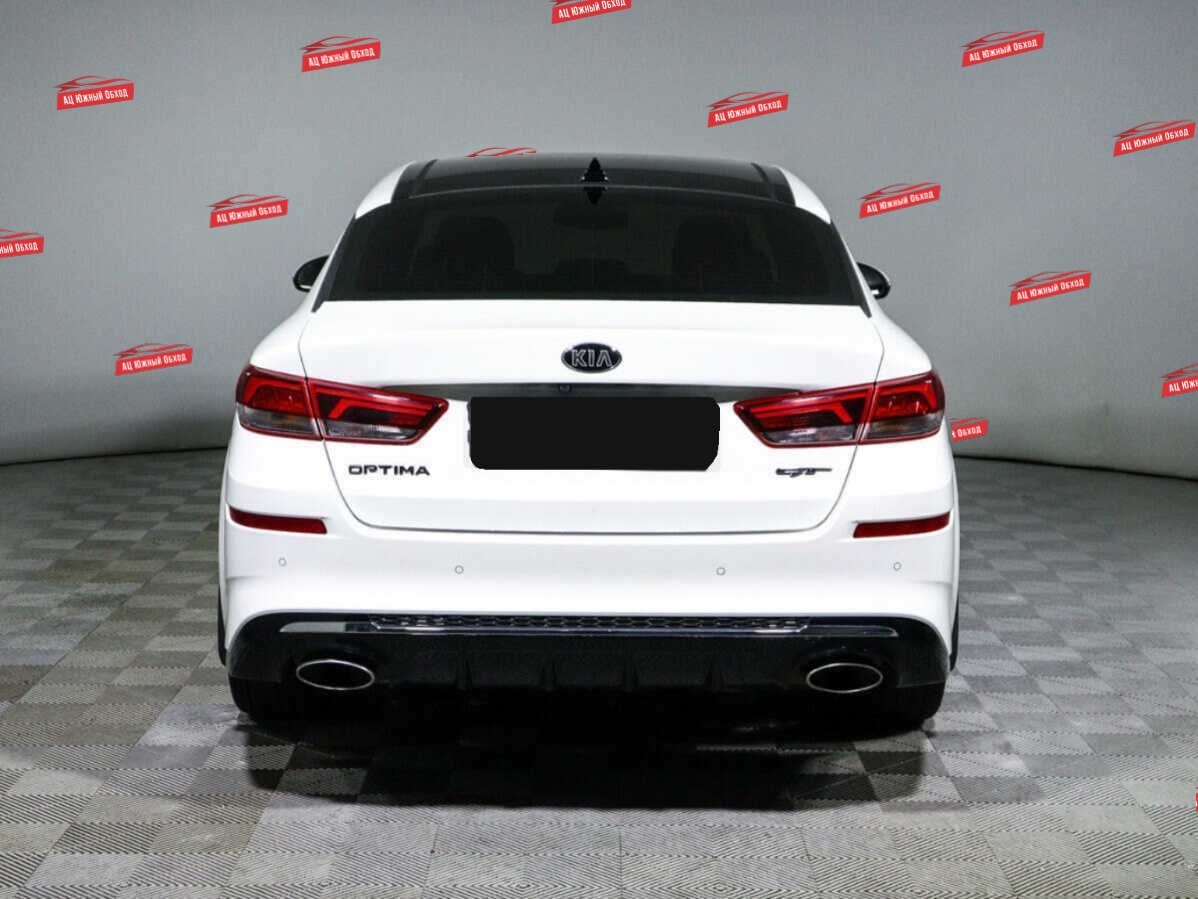 Купить Kia Optima с пробегом. Фото: #4