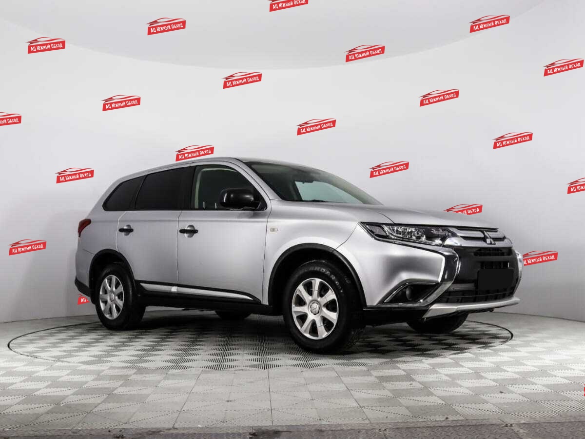Купить Mitsubishi Outlander с пробегом. Фото: #2
