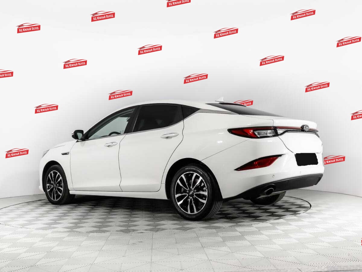 Купить JAC J7 с пробегом. Фото: #6