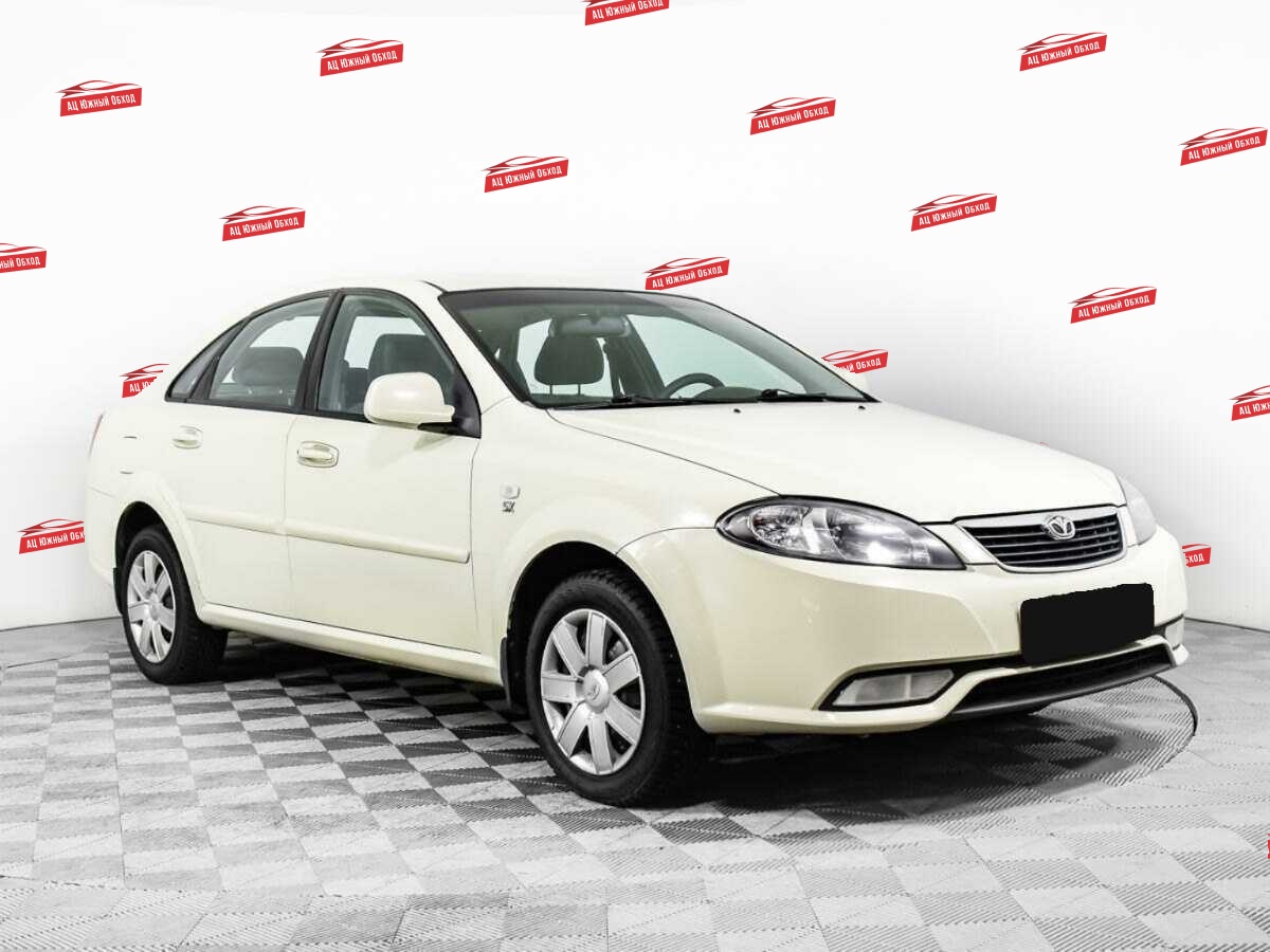 Купить Daewoo Gentra с пробегом. Фото: #2