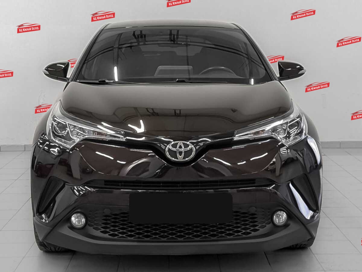 Купить Toyota C-HR с пробегом. Фото: #1