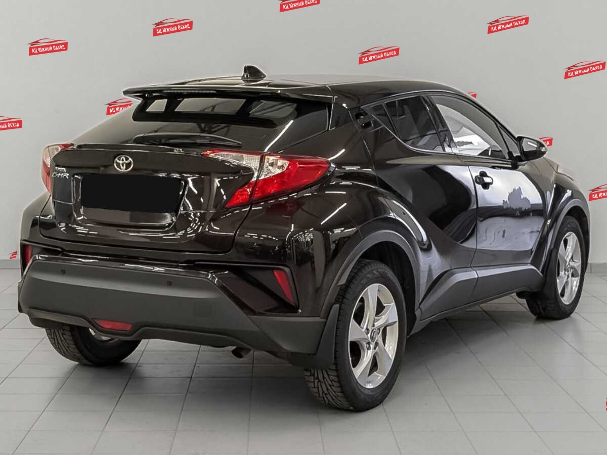 Купить Toyota C-HR с пробегом. Фото: #4