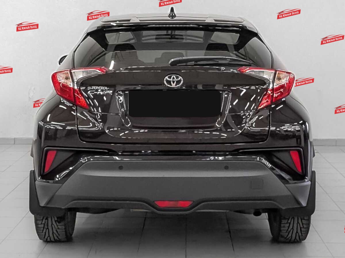 Купить Toyota C-HR с пробегом. Фото: #5