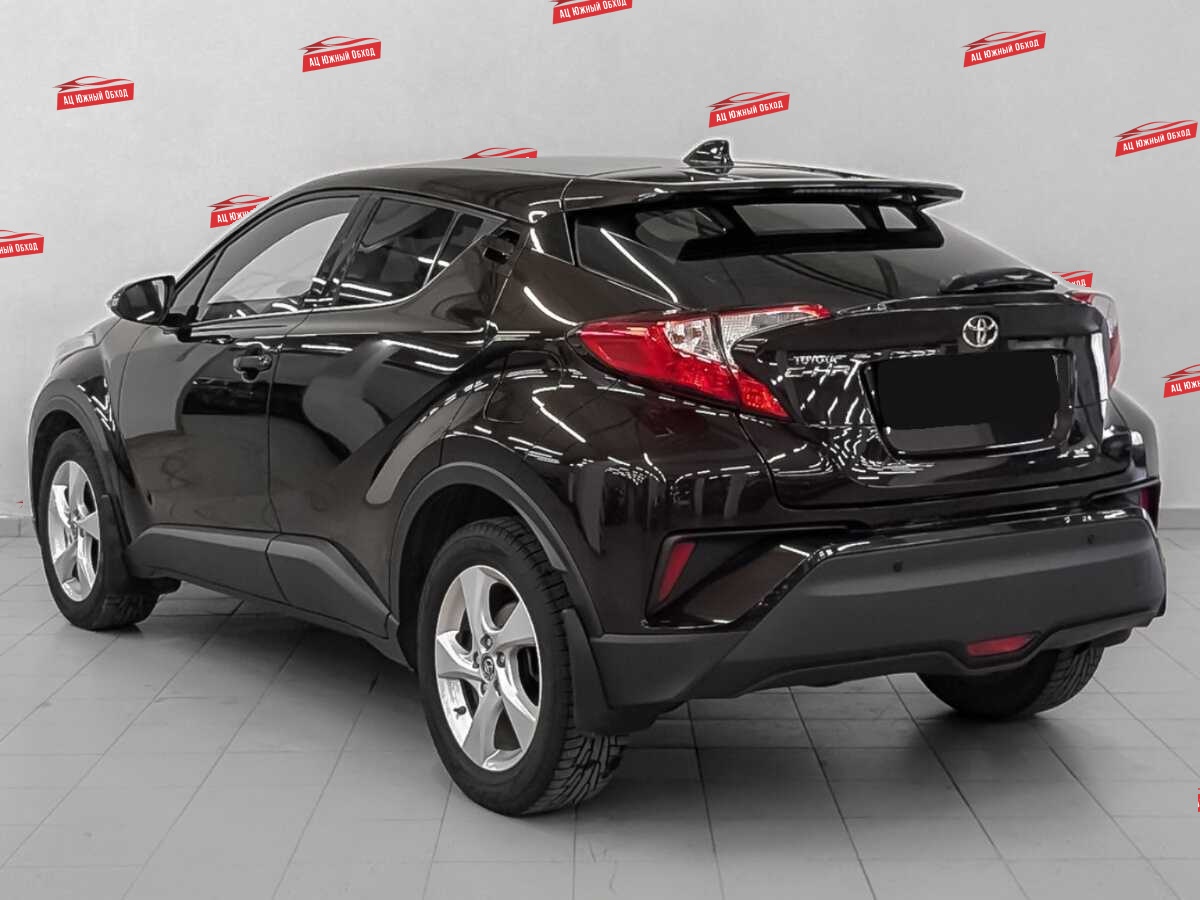 Купить Toyota C-HR с пробегом. Фото: #6