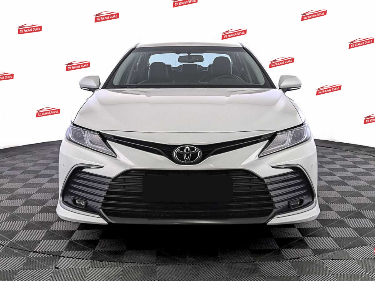 Купить Toyota Camry с пробегом. Фото: #1