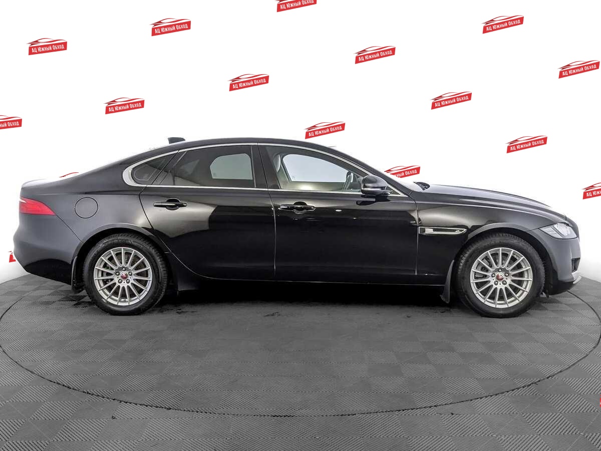 Купить Jaguar XF с пробегом. Фото: #3