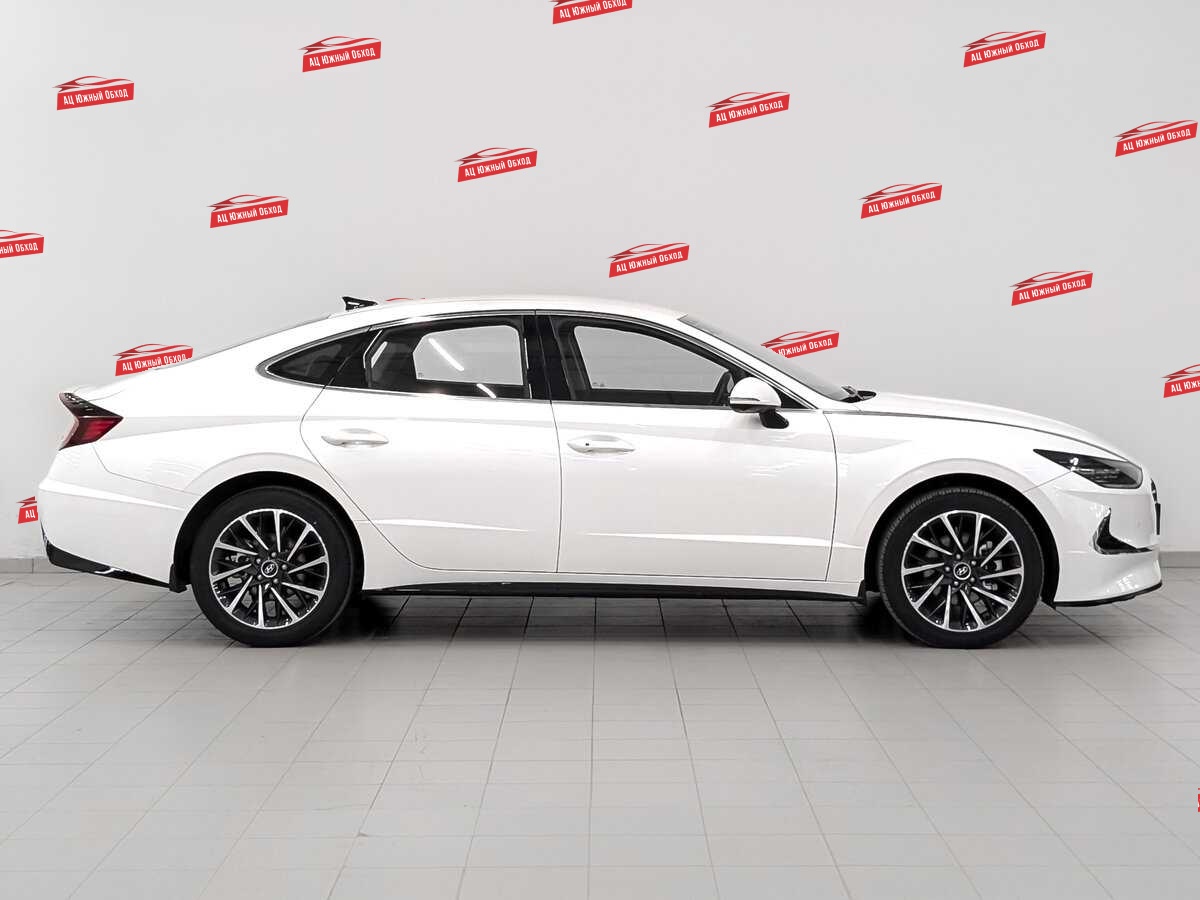 Купить Hyundai Sonata с пробегом. Фото: #3