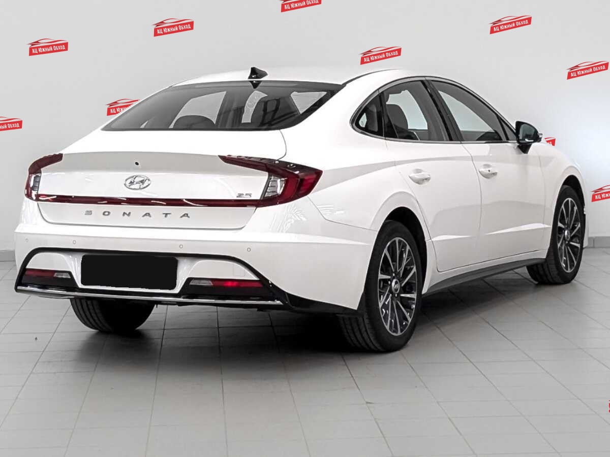 Купить Hyundai Sonata с пробегом. Фото: #4