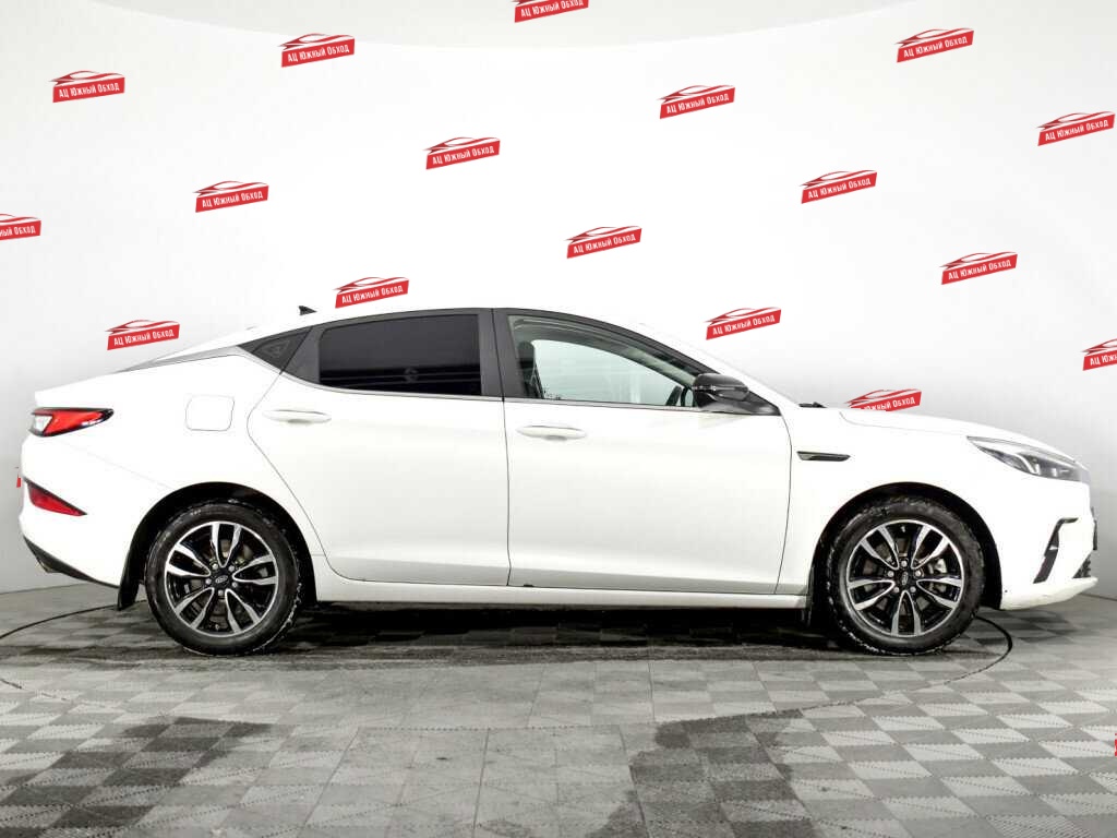 Купить JAC J7 с пробегом. Фото: #3