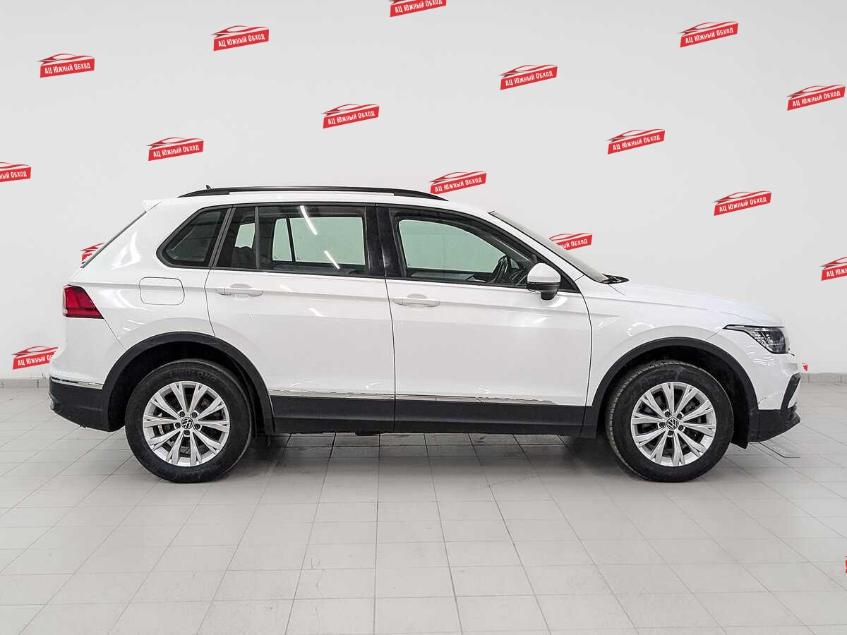 Купить Volkswagen Tiguan с пробегом. Фото: #3