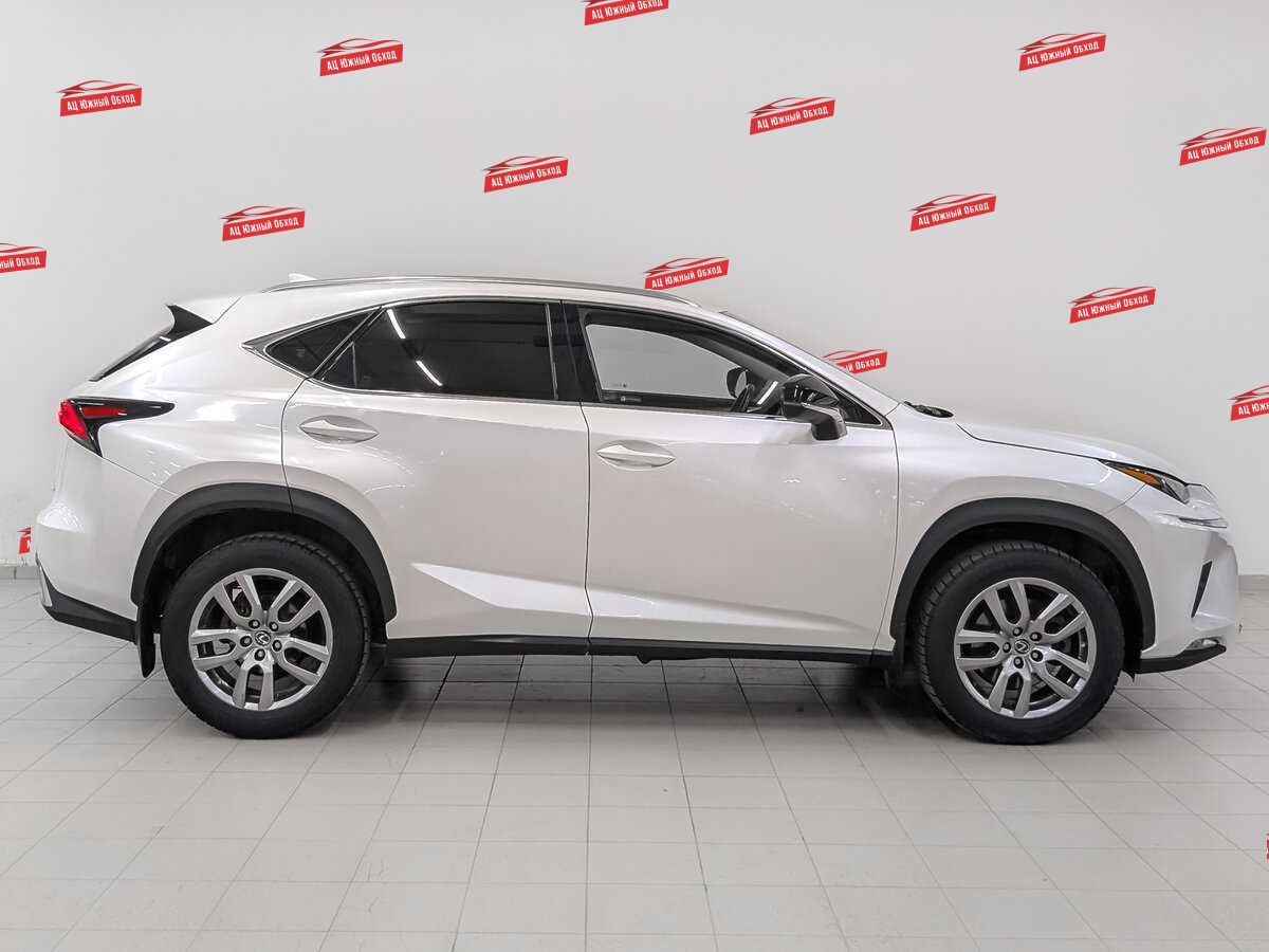 Купить Lexus NX с пробегом. Фото: #3