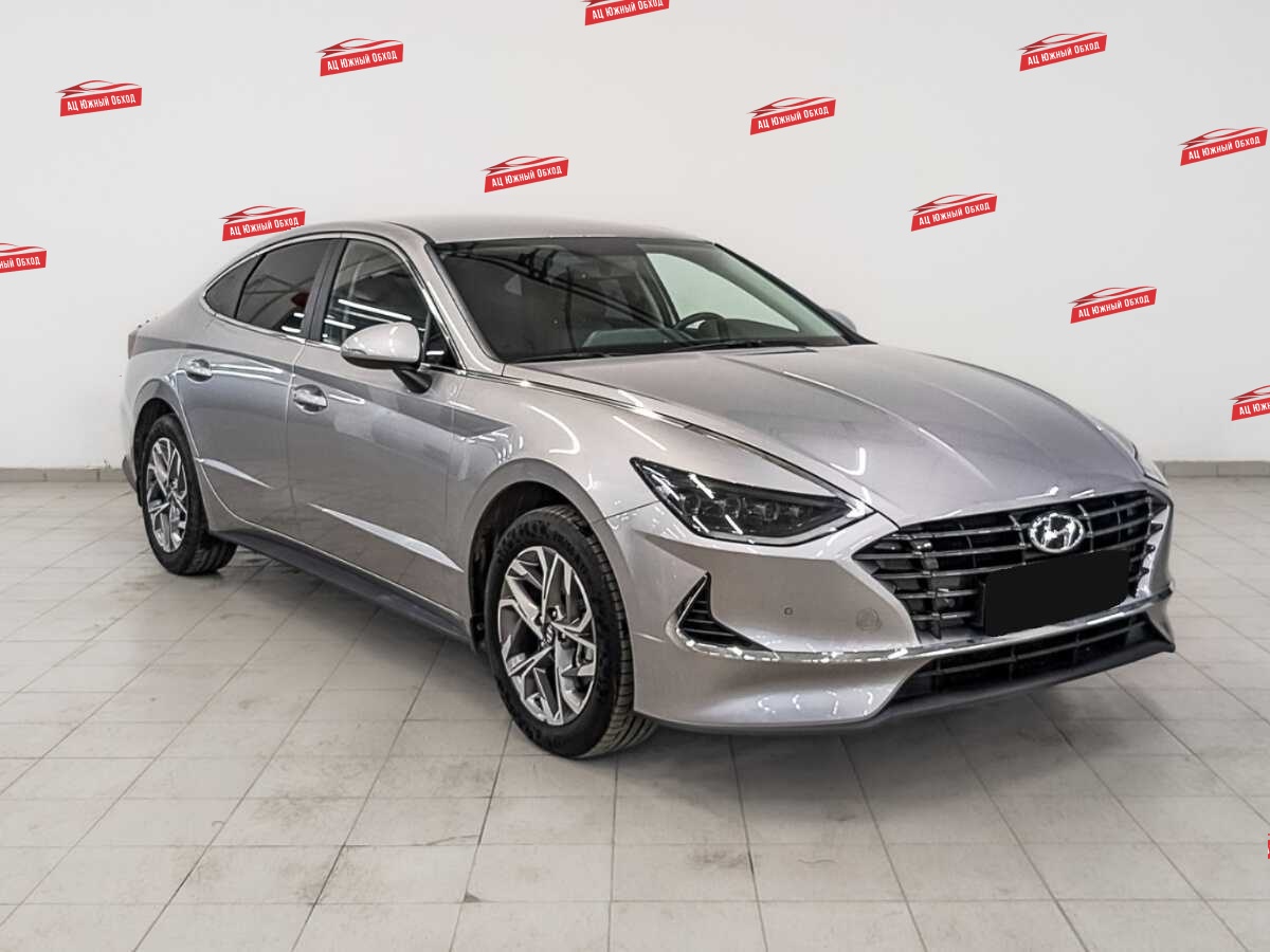 Купить Hyundai Sonata с пробегом. Фото: #2