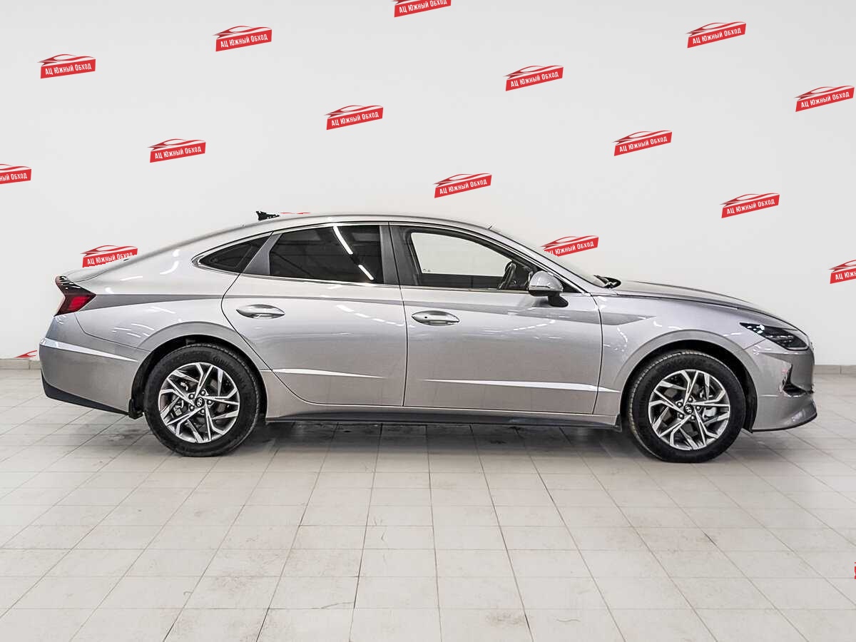 Купить Hyundai Sonata с пробегом. Фото: #3