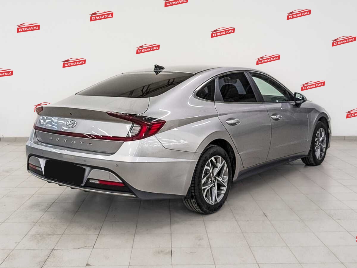 Купить Hyundai Sonata с пробегом. Фото: #4