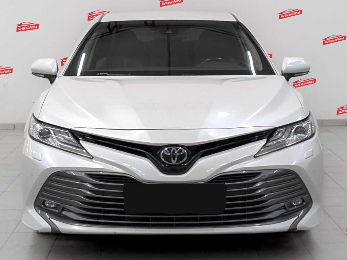 Купить Toyota Camry с пробегом. Фото: #1