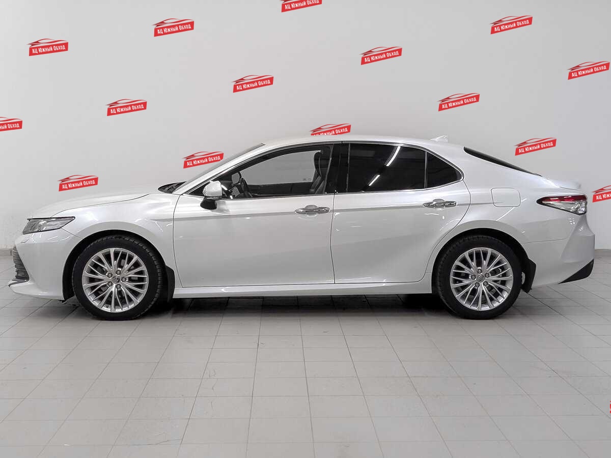 Купить Toyota Camry с пробегом. Фото: #7