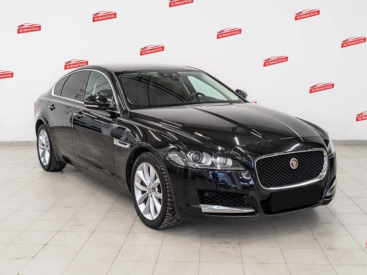 Купить Jaguar XF с пробегом. Фото: #2