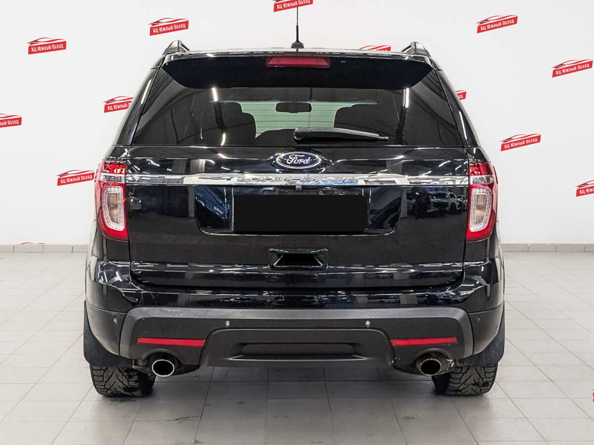 Купить Ford Explorer с пробегом. Фото: #5