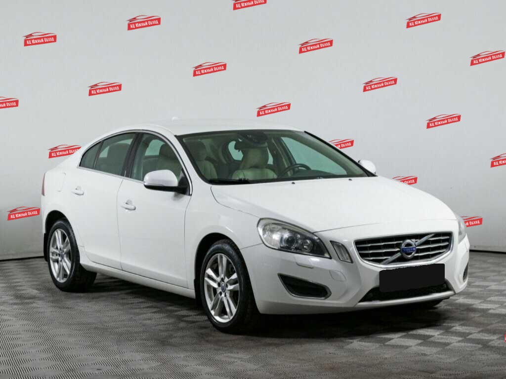 Купить Volvo S60 с пробегом. Фото: #2