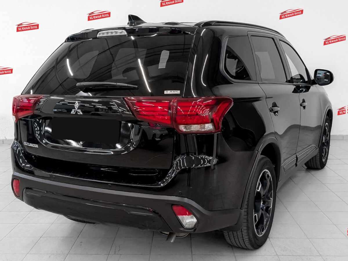 Купить Mitsubishi Outlander с пробегом. Фото: #4
