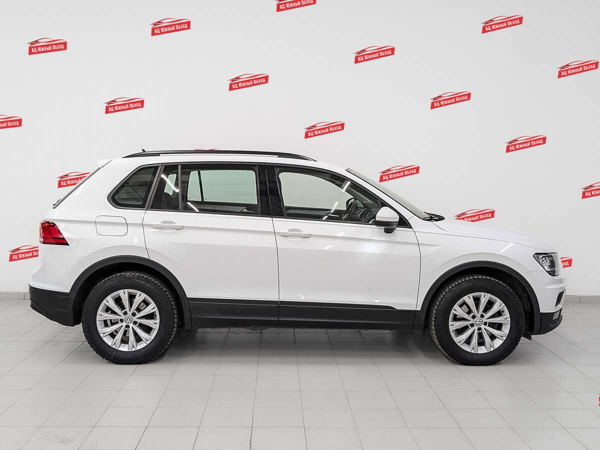 Купить Volkswagen Tiguan с пробегом. Фото: #3