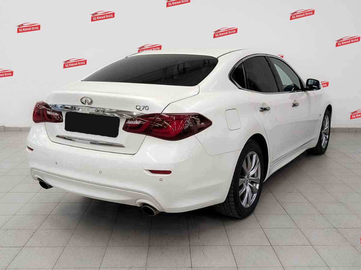 Купить Infiniti Q70 с пробегом. Фото: #4