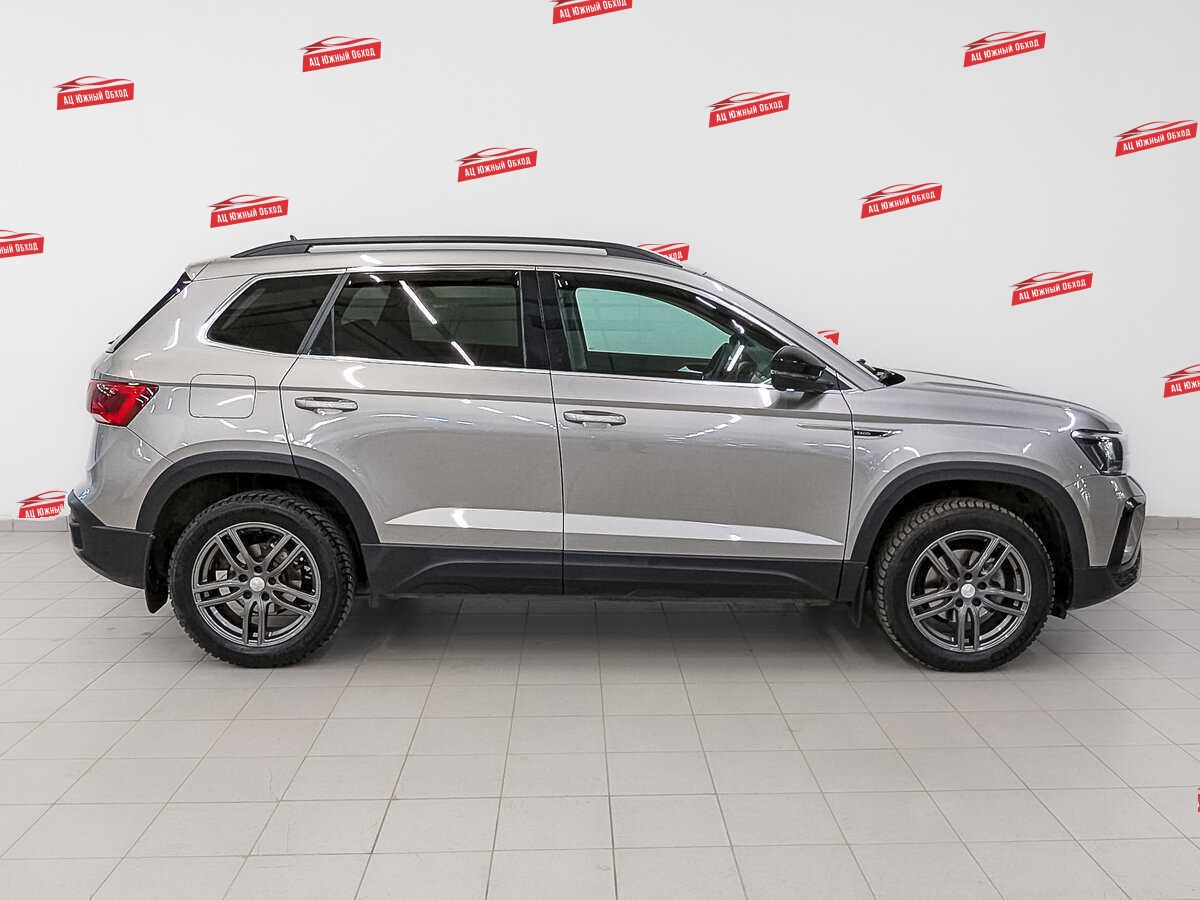 Купить Volkswagen Taos с пробегом. Фото: #3