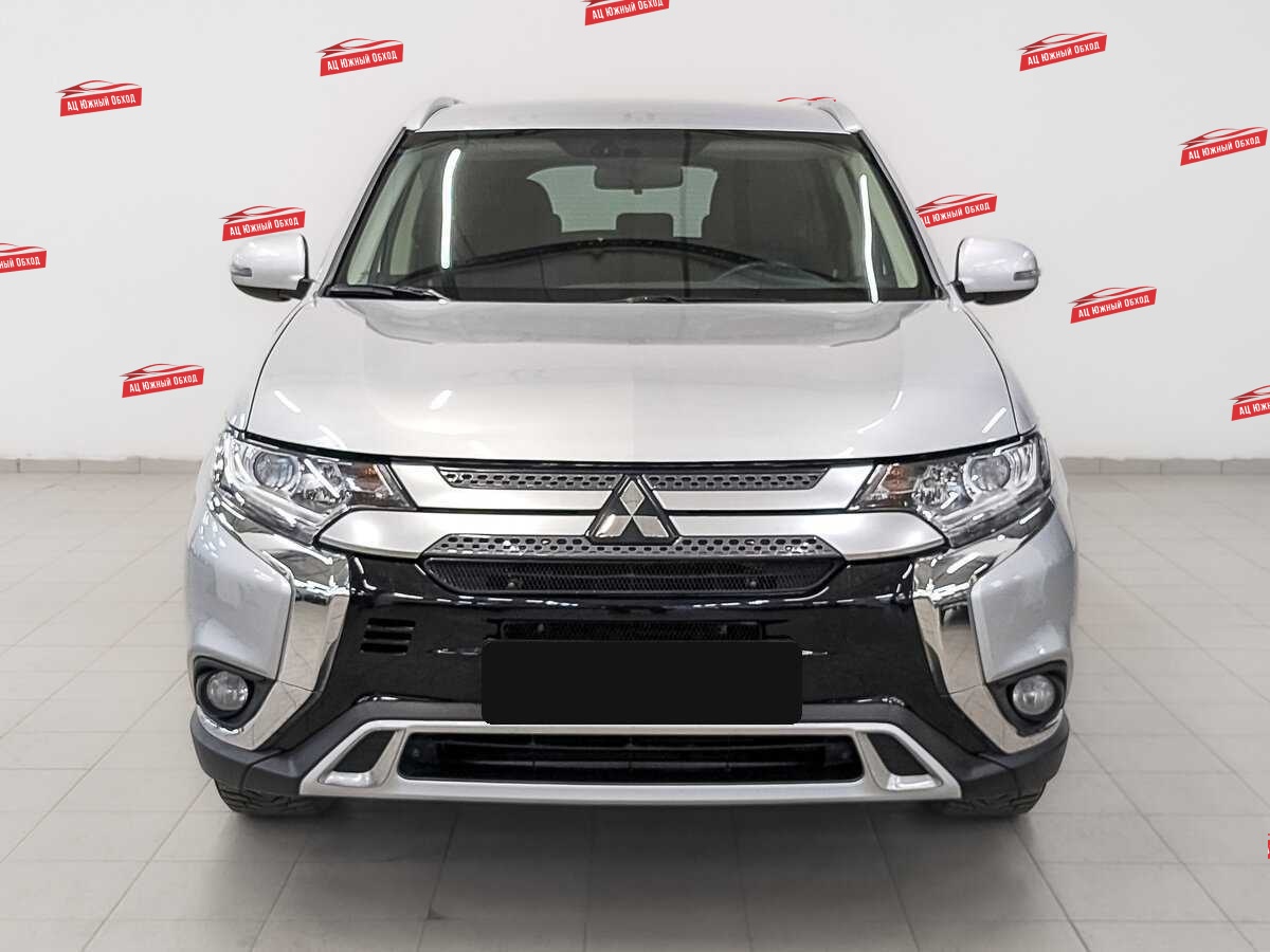 Купить Mitsubishi Outlander с пробегом. Фото: #1