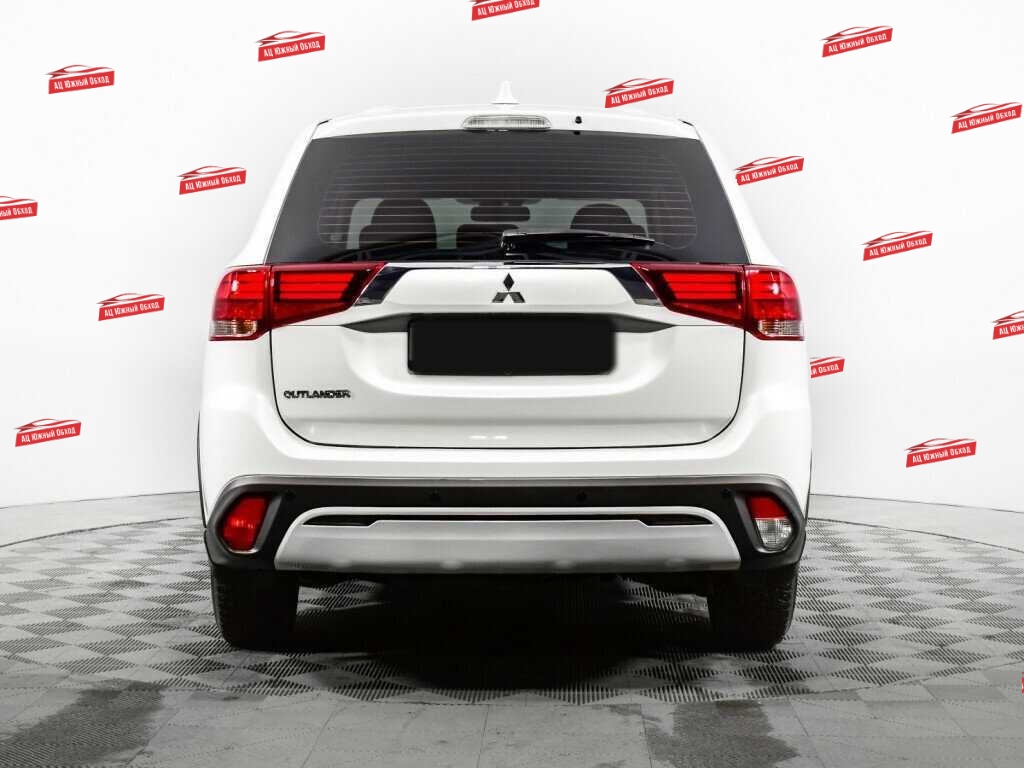 Купить Mitsubishi Outlander с пробегом. Фото: #5