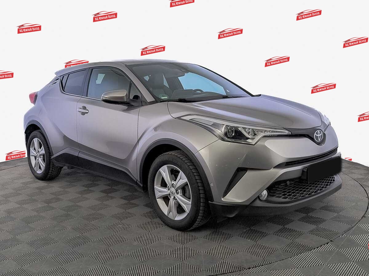 Купить Toyota C-HR с пробегом. Фото: #2