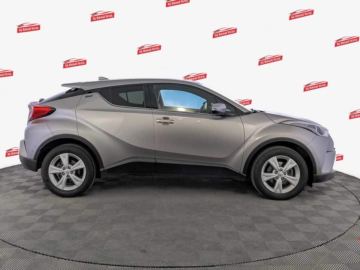 Купить Toyota C-HR с пробегом. Фото: #3