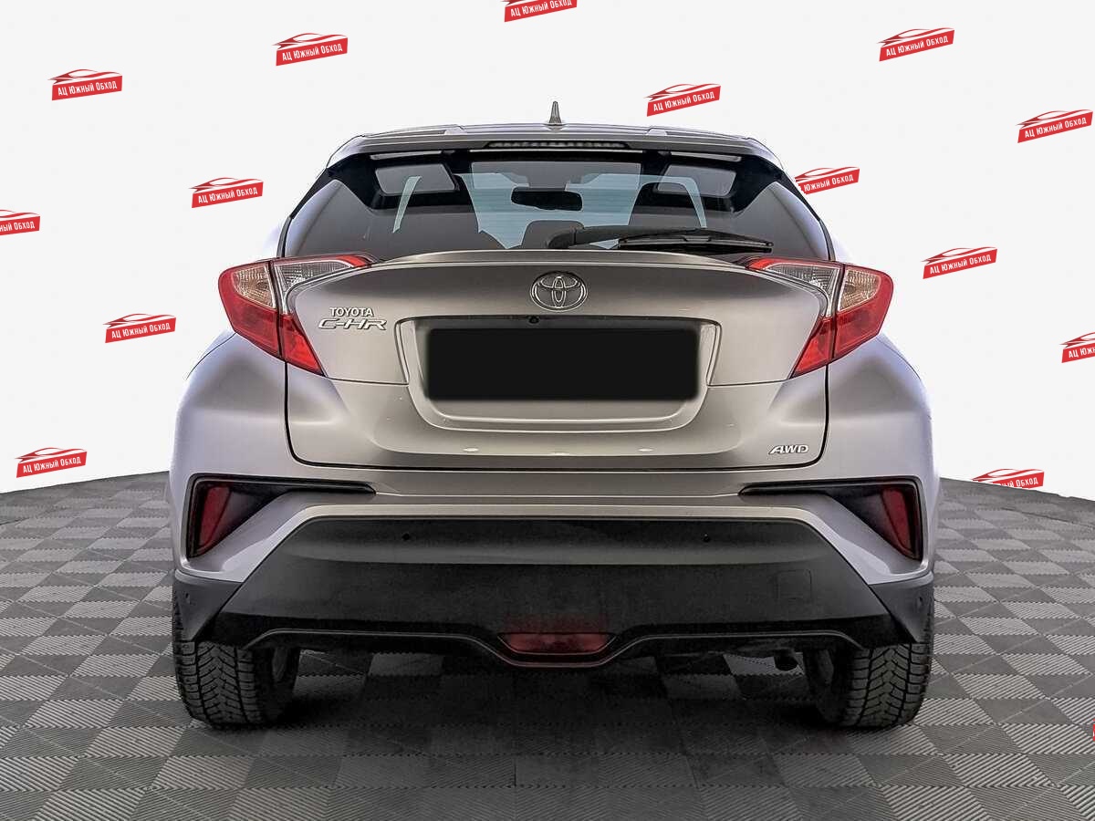Купить Toyota C-HR с пробегом. Фото: #5