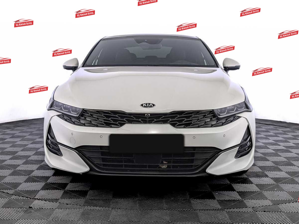 Купить Kia K5 с пробегом. Фото: #1