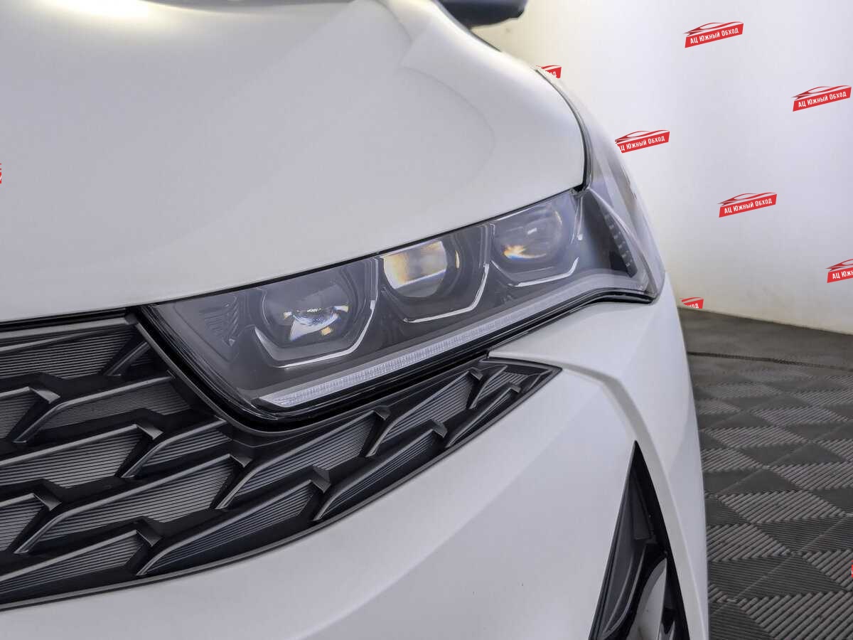 Купить Kia K5 с пробегом. Фото: #10