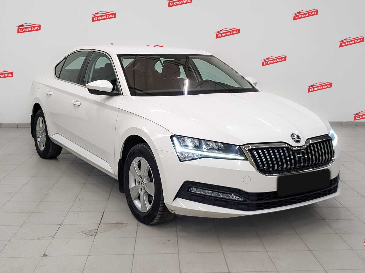 Купить Skoda Superb с пробегом. Фото: #3