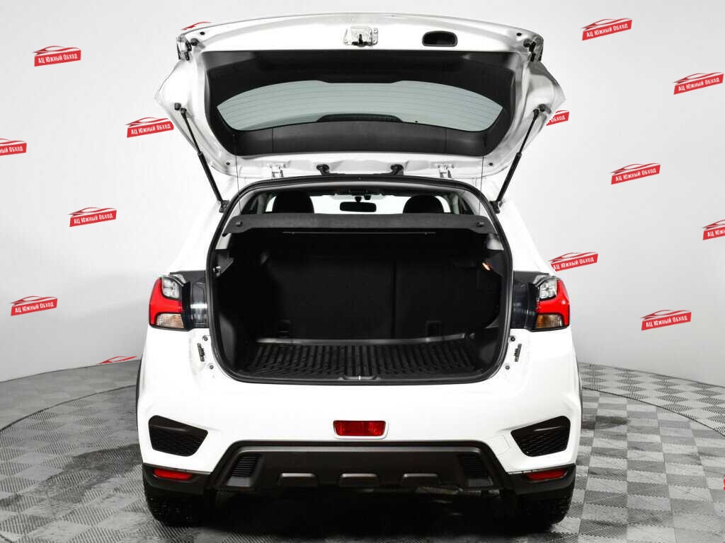 Купить Mitsubishi ASX с пробегом. Фото: #14