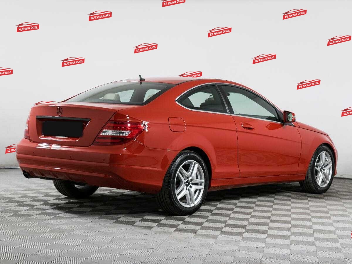 Купить Mercedes-Benz C-Класс с пробегом. Фото: #3