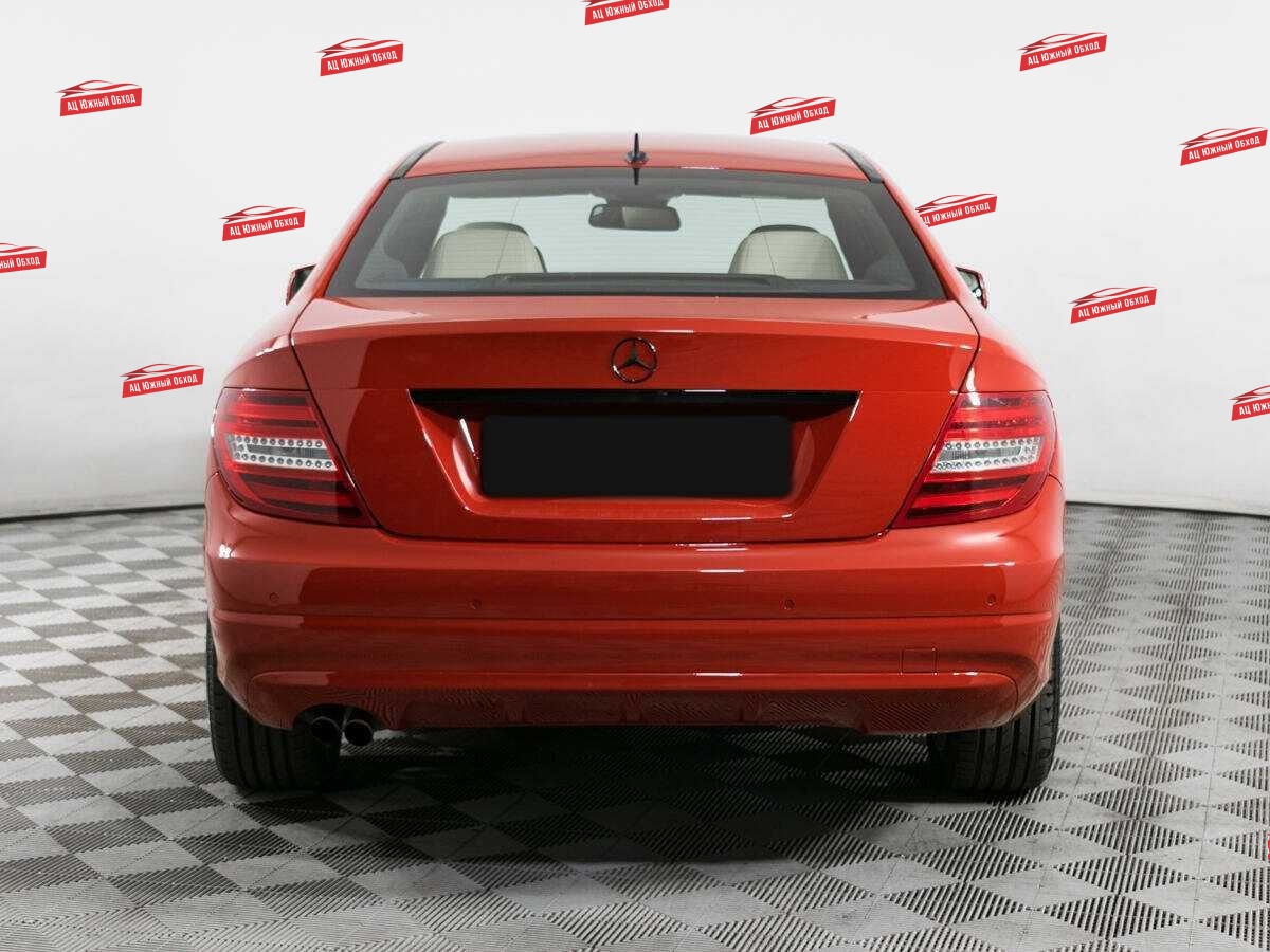 Купить Mercedes-Benz C-Класс с пробегом. Фото: #4