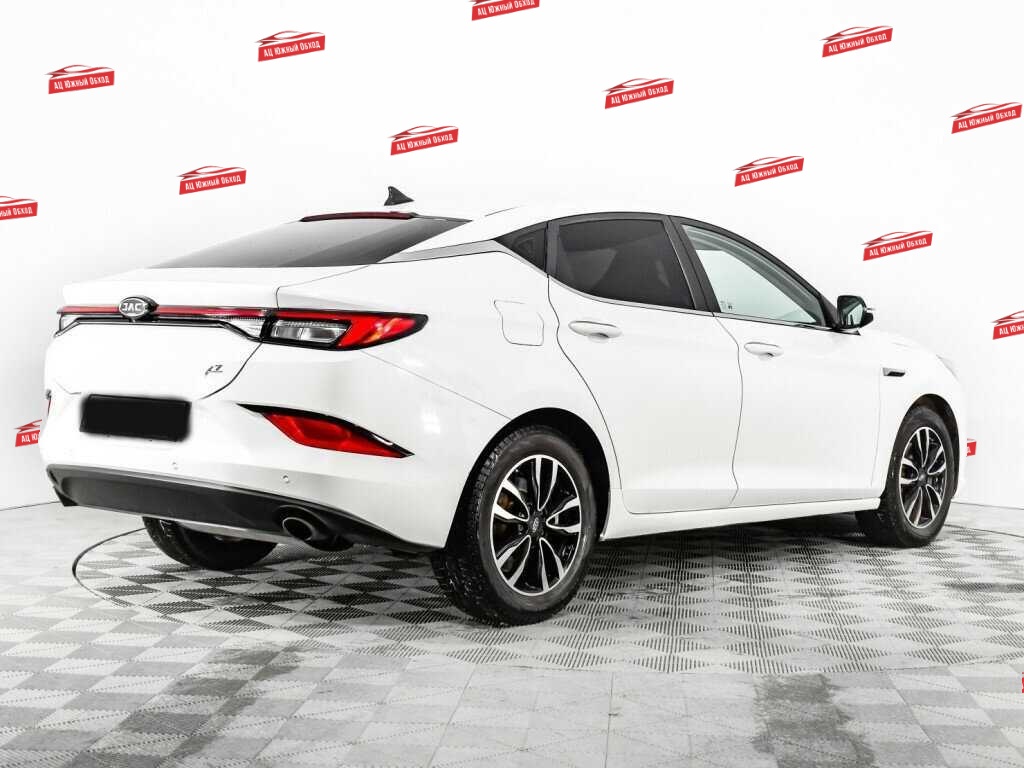 Купить JAC J7 с пробегом. Фото: #4