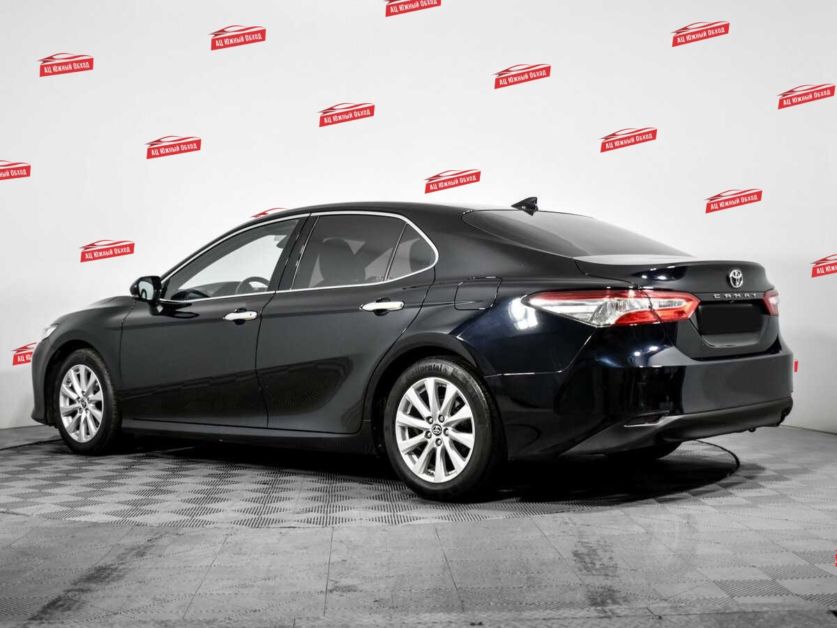 Купить Toyota Camry с пробегом. Фото: #3
