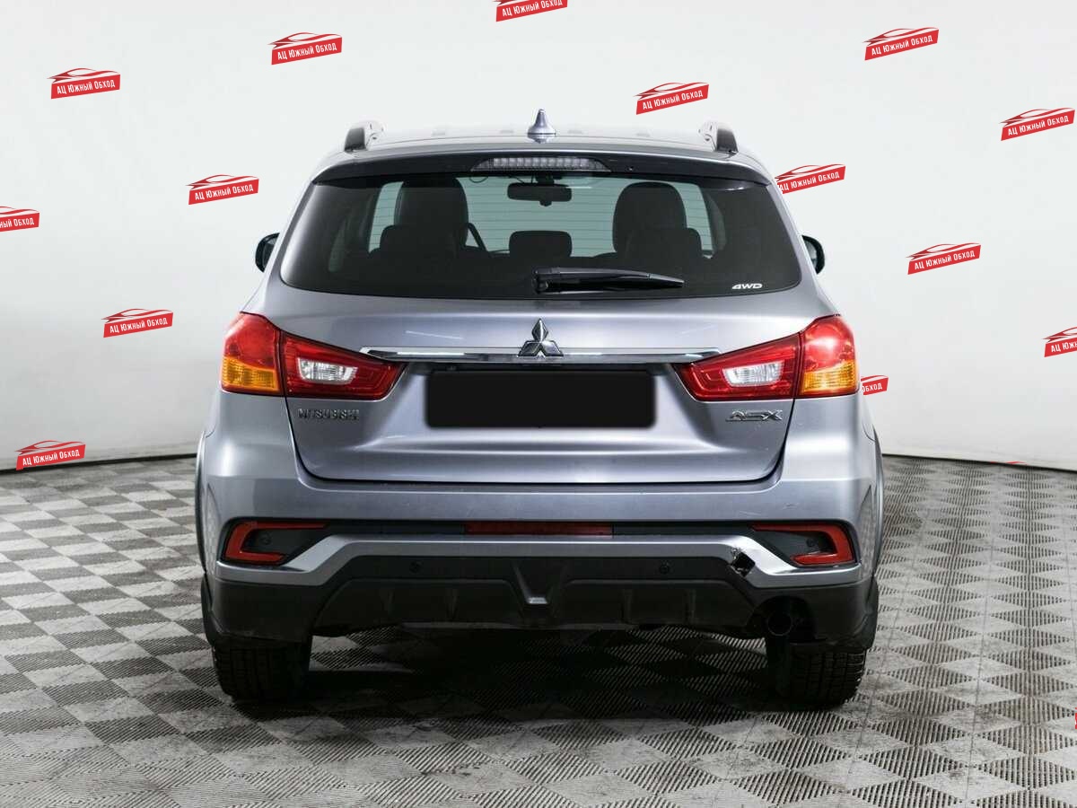Купить Mitsubishi ASX с пробегом. Фото: #4