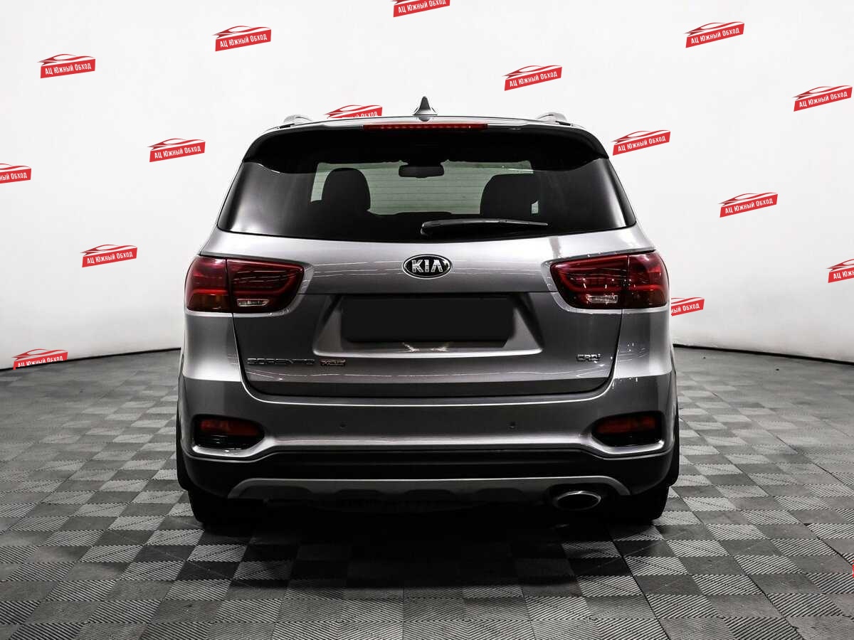 Купить Kia Sorento с пробегом. Фото: #5