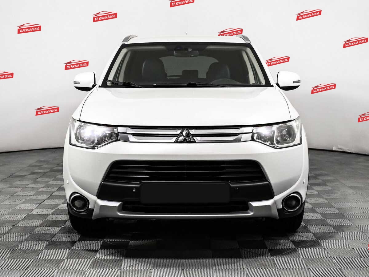 Купить Mitsubishi Outlander с пробегом. Фото: #1