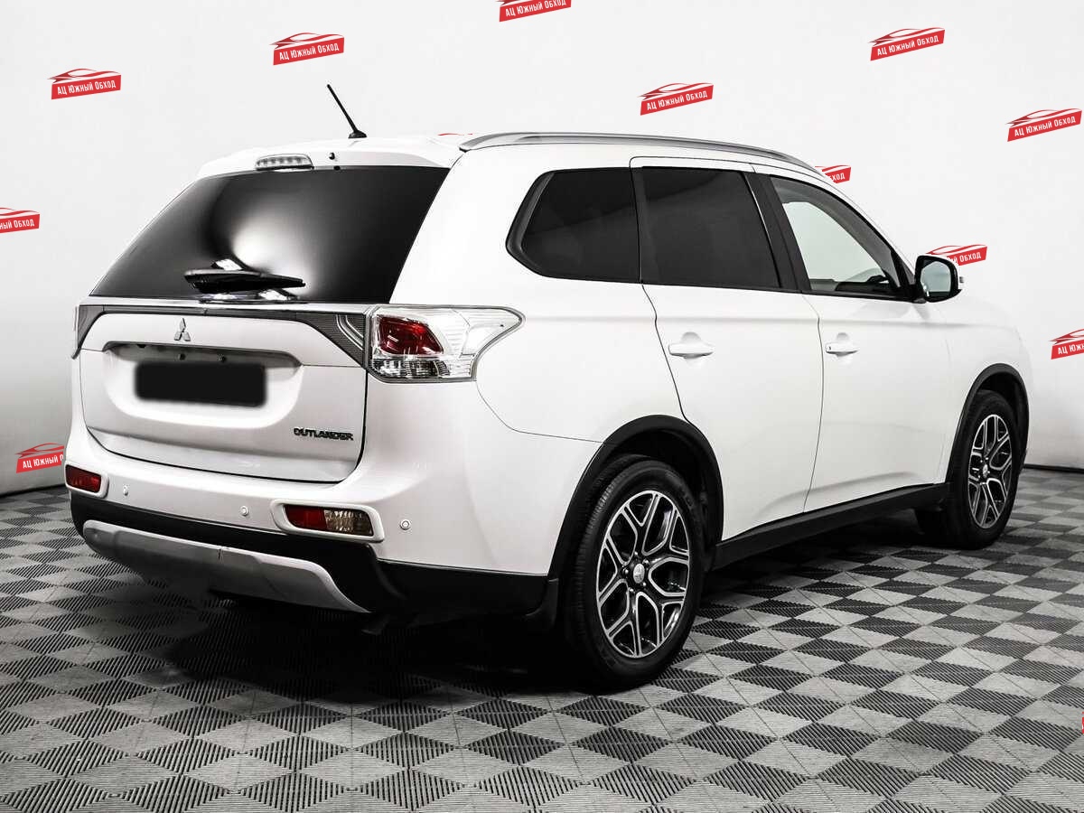 Купить Mitsubishi Outlander с пробегом. Фото: #4