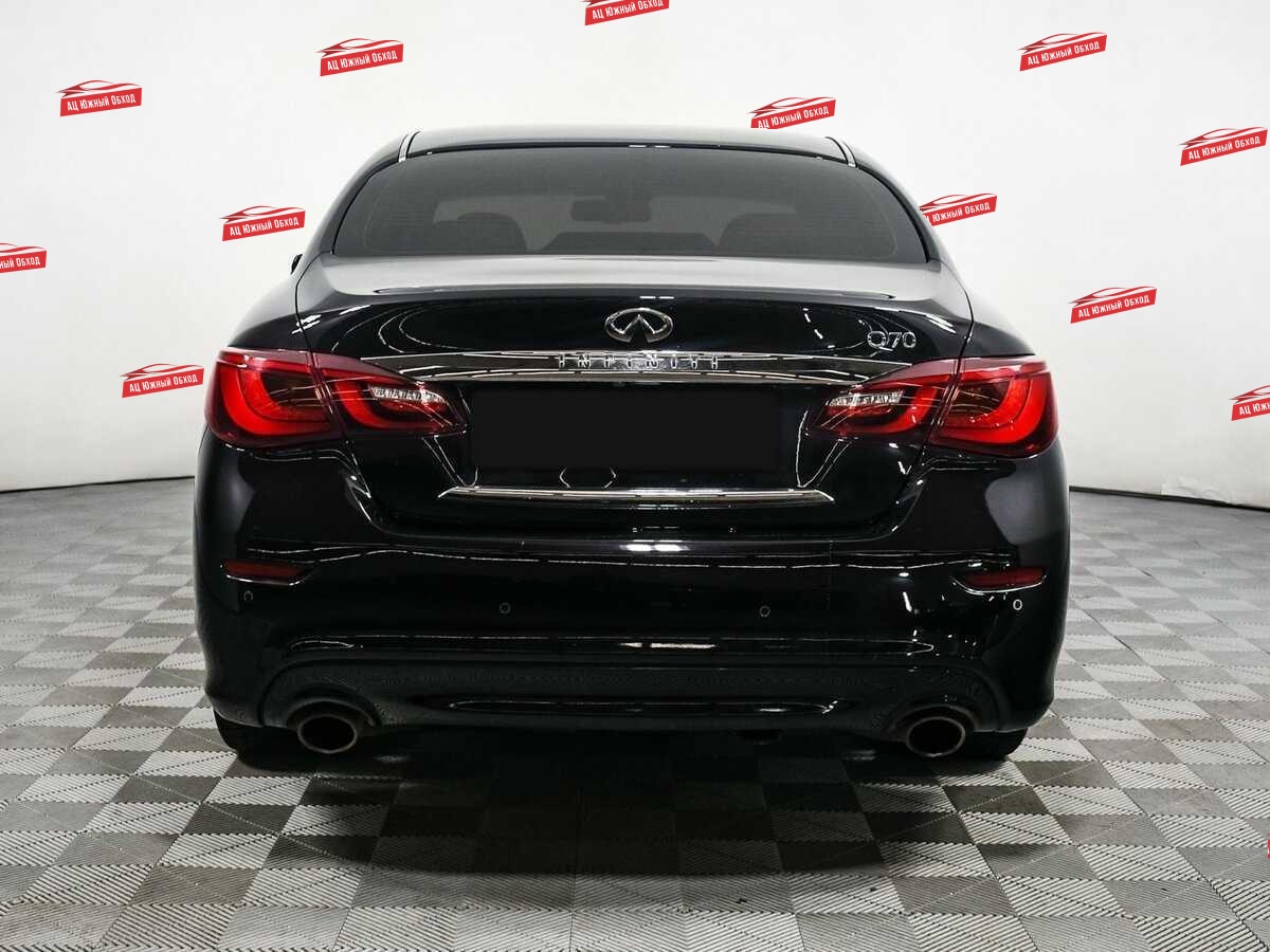 Купить Infiniti Q70 с пробегом. Фото: #4