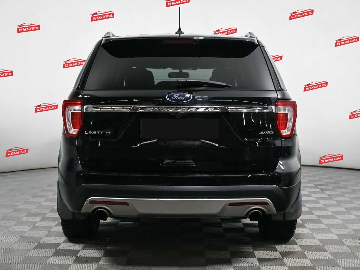 Купить Ford Explorer с пробегом. Фото: #4