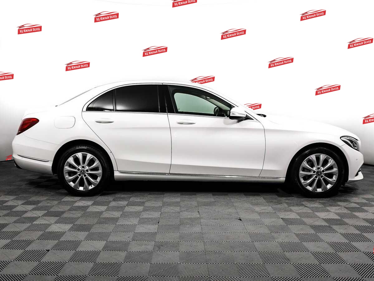 Купить Mercedes-Benz C-Класс с пробегом. Фото: #3