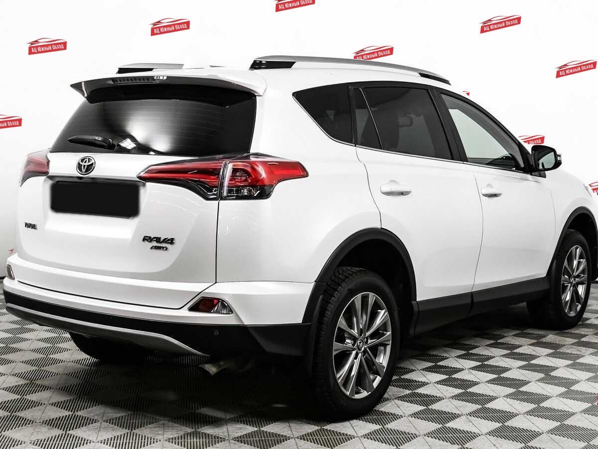 Купить Toyota RAV4 с пробегом. Фото: #4