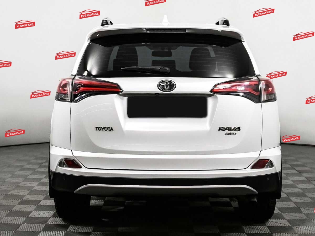 Купить Toyota RAV4 с пробегом. Фото: #5